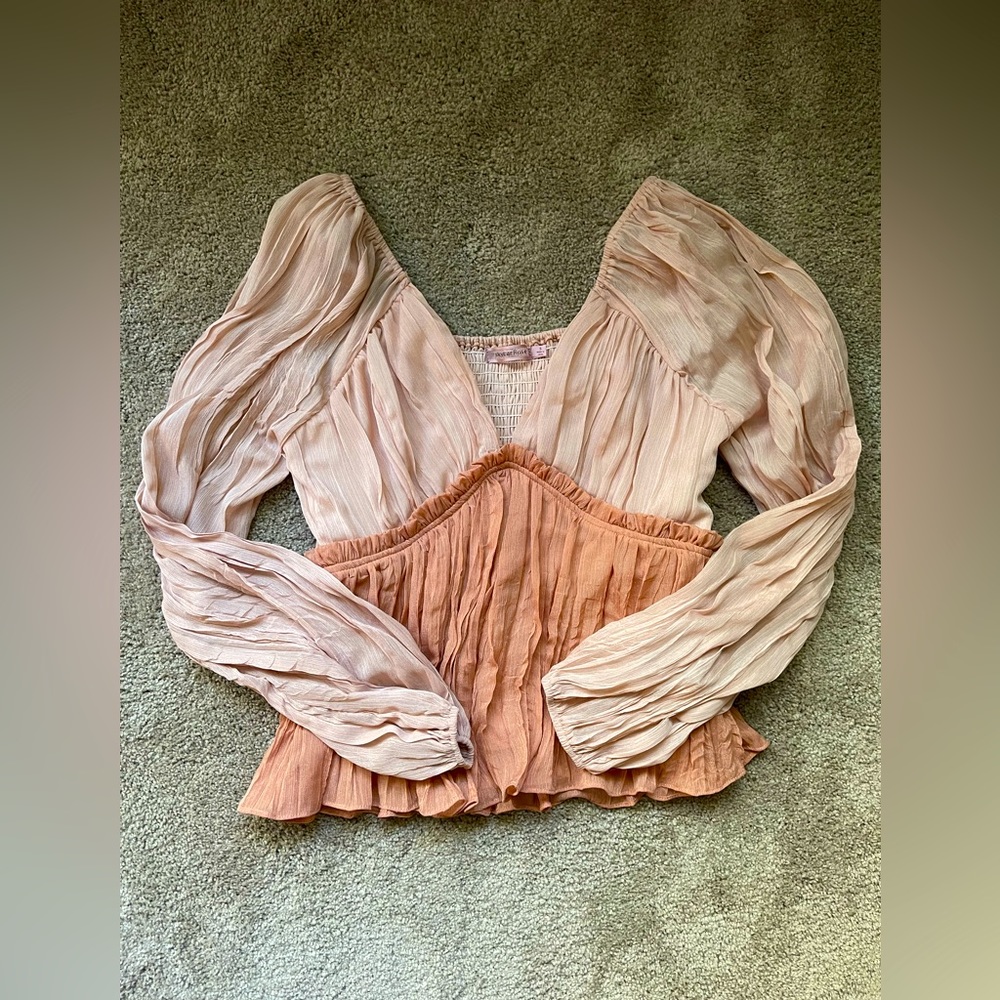 Skyler Rose Blouse Size Small